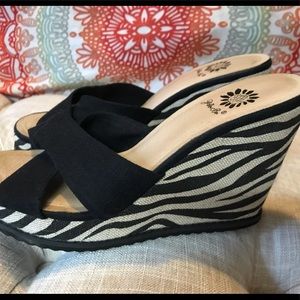 Women’s sandals